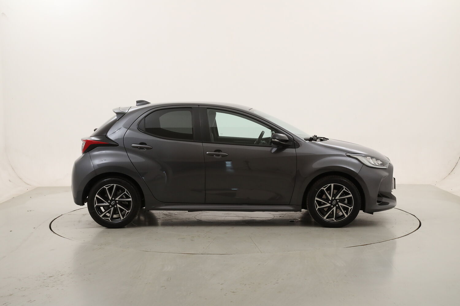 Toyota Yaris Lounge usata del 2022 con 76.260 km