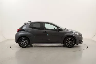 Toyota Yaris Lounge 1.5 Full Hybrid 116CV Automatico Toyota Yaris Lounge 1.5 Full Hybrid 116CV Automatico
