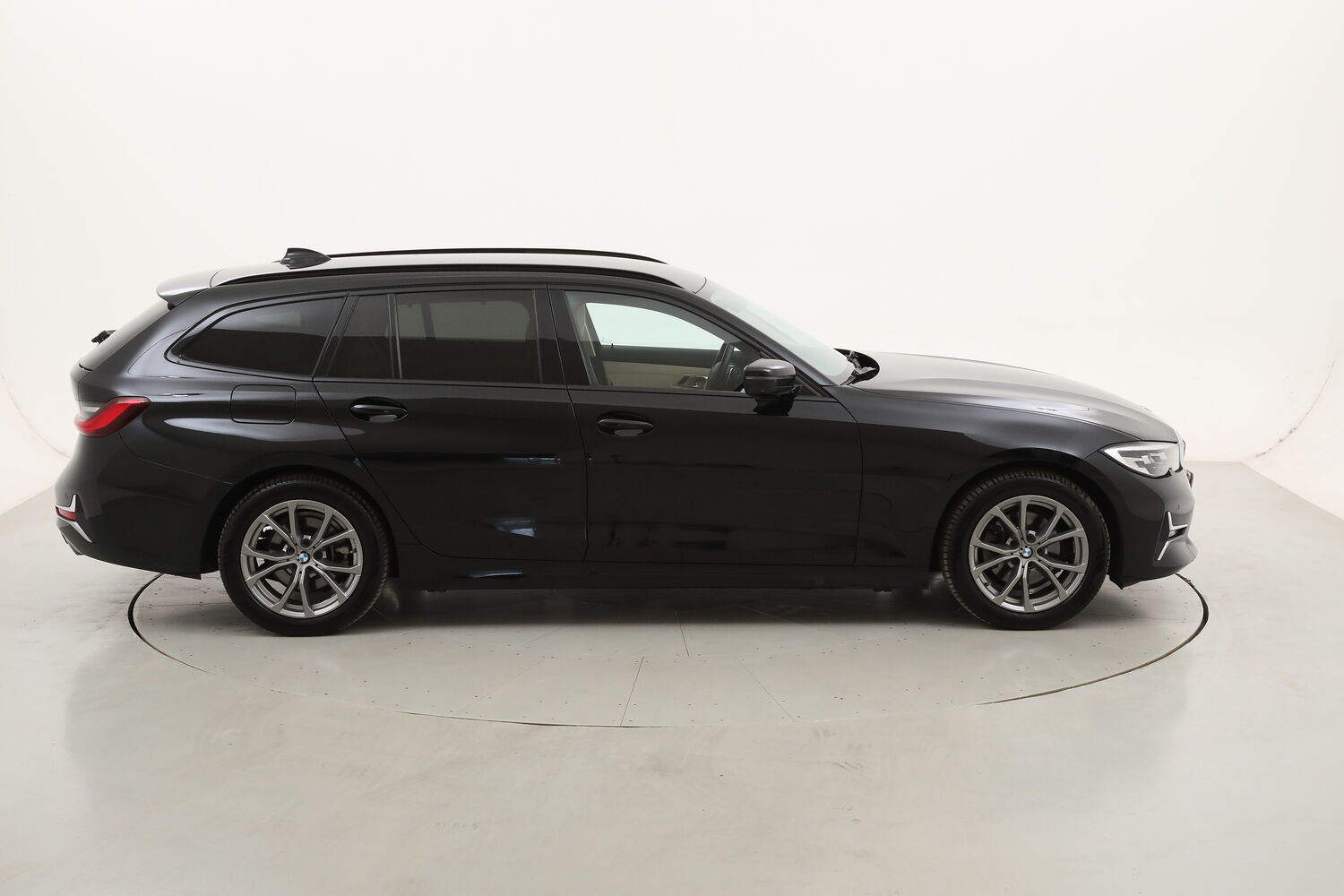 BMW Serie 3 320d Touring Luxury xDrive usata del 2021 con 119.109 km