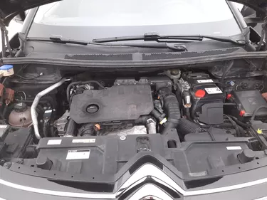 Citroen C5 Aircross Shine EAT8  1.5 Diesel 131CV Automatico Vano motore