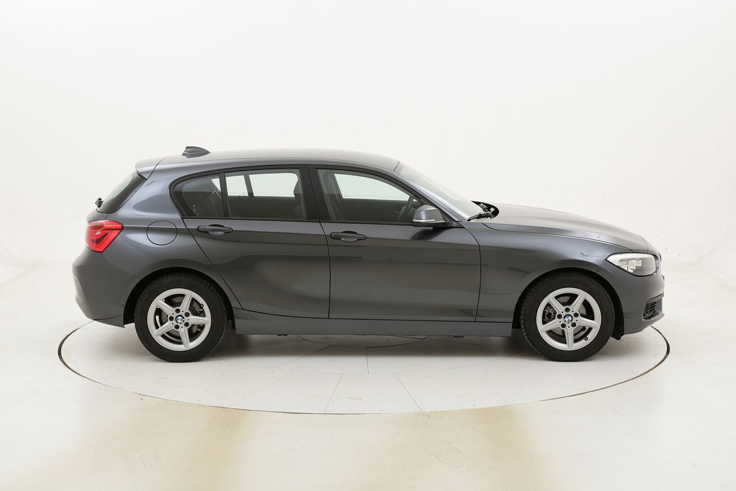 BMW Serie 1 118d Advantage aut. usata del 2018 con 43.509 km