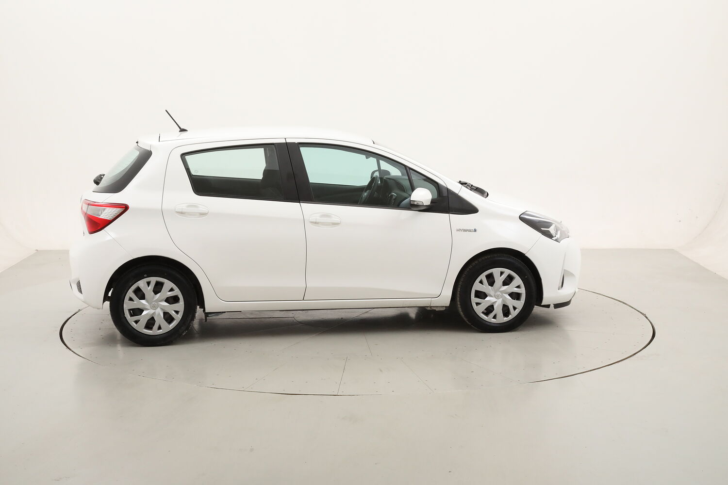 Toyota Yaris Hybrid Business usata del 2019 con 73.158 km