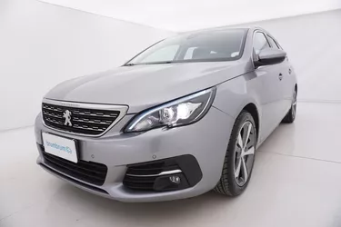Peugeot 308 SW Allure EAT8 1.5 Diesel 131CV Automatico Visione frontale