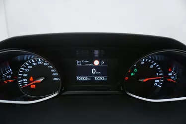 Peugeot 308 SW Allure EAT8 1.5 Diesel 131CV Automatico Interni