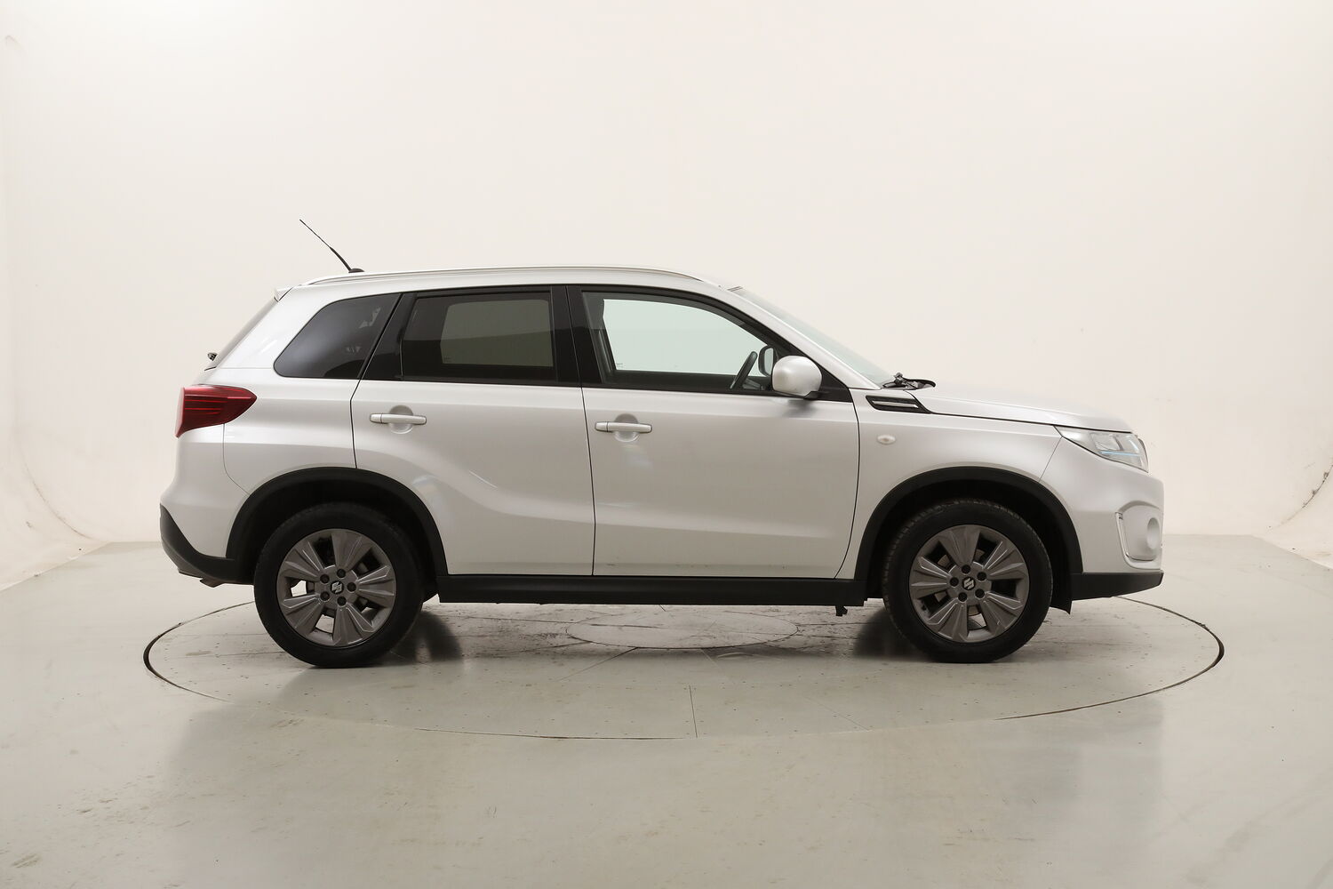 Suzuki Vitara Hybrid Cool AllGrip 4WD usata del 2021 con 116.945 km