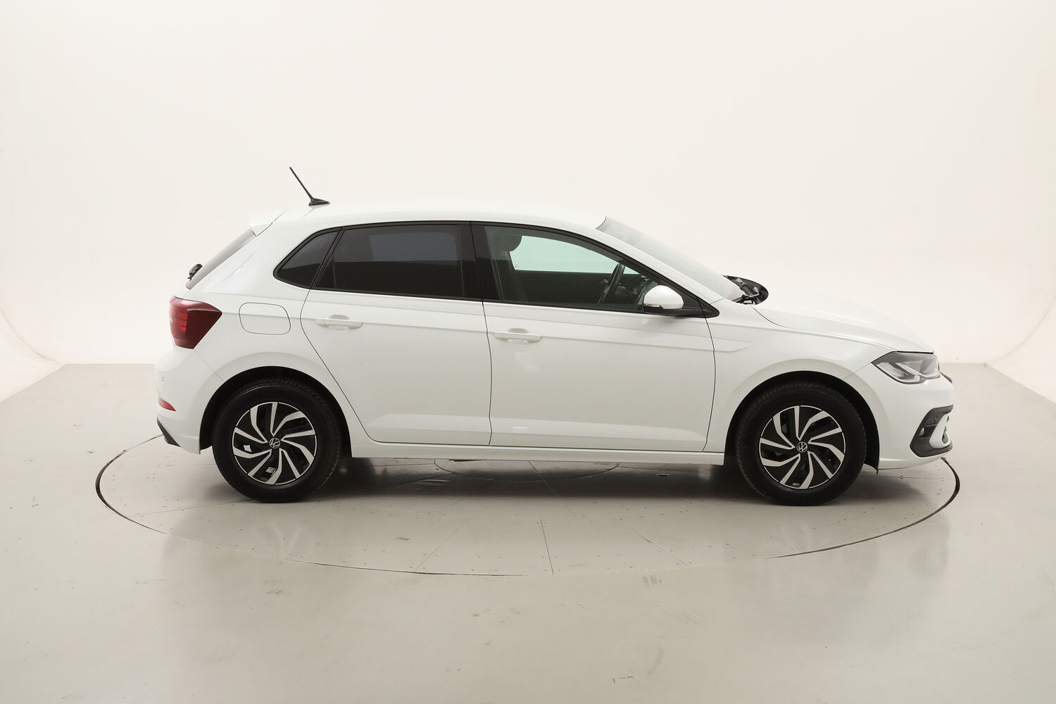 Volkswagen Polo Life usata del 2022 con 62.009 km