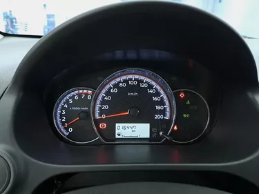 Mitsubishi Space Star Invite 1.2 Benzina 71CV Manuale Interni
