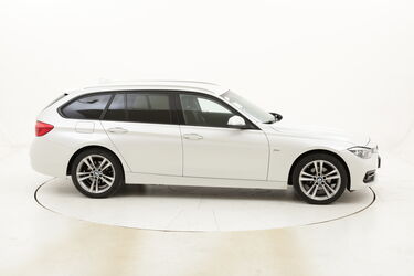 BMW Serie 3 318d Touring xDrive Sport usata del 2017 con 93.497 km