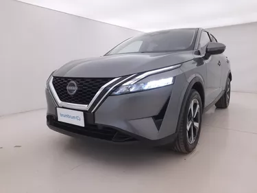 Nissan Qashqai N-Connecta 1.3 Mild Hybrid 140CV Manuale Visione frontale
