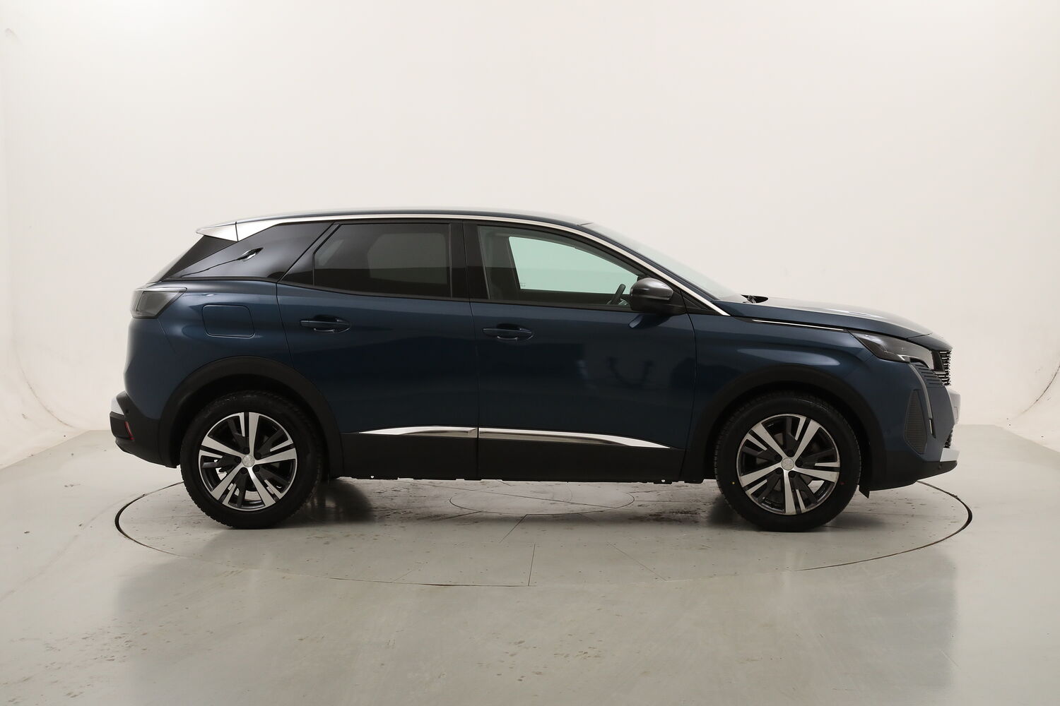 Peugeot 3008 Allure Pack EAT8 usata del 2022 con 121.344 km