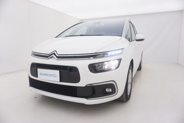 Visione frontale di Citroen Grand C4 SpaceTourer