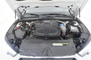 Audi A4 Avant Business ultra S tronic 2.0 Diesel 150CV Automatico Vano motore