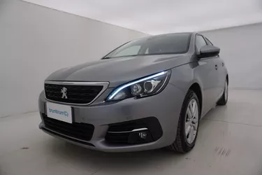 Peugeot 308 Active Business EAT8 1.5 Diesel 131CV Automatico Visione frontale