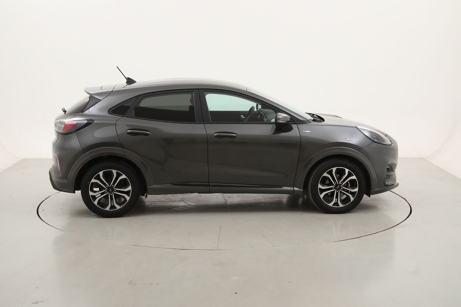Ford Puma Hybrid ST-Line Auto usata del 2024 con 46.898 km