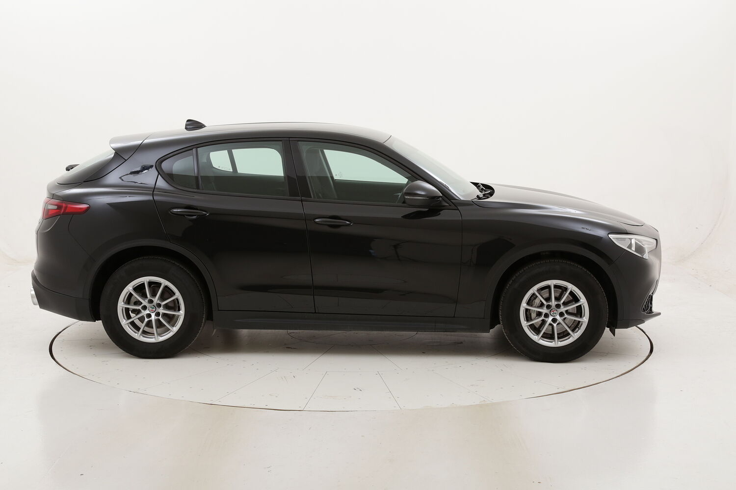Alfa Romeo Stelvio Business Q4 AT8 usata del 2020 con 38.078 km