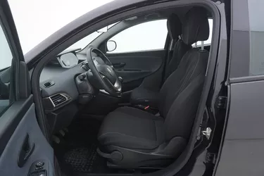 Lancia Ypsilon Hybrid Gold 1.0 Mild Hybrid 70CV Manuale Sedili