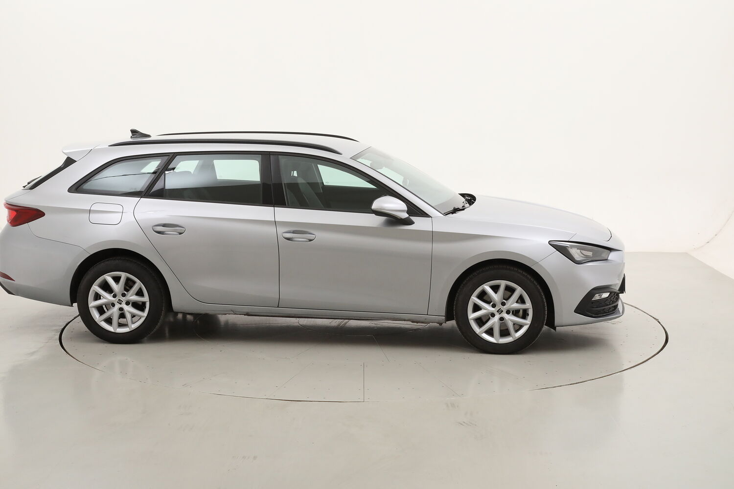 Seat Leon ST Style DSG usata del 2022 con 71.954 km