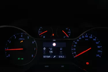 Opel Crossland Elegance AT6 1.2 Benzina 131CV Automatico Interni