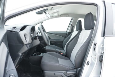 Toyota Yaris Sedili Sedili di Toyota Yaris