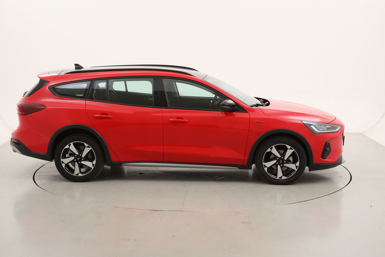 Ford Focus SW Hybrid Active usata del 2022 con 26.674 km