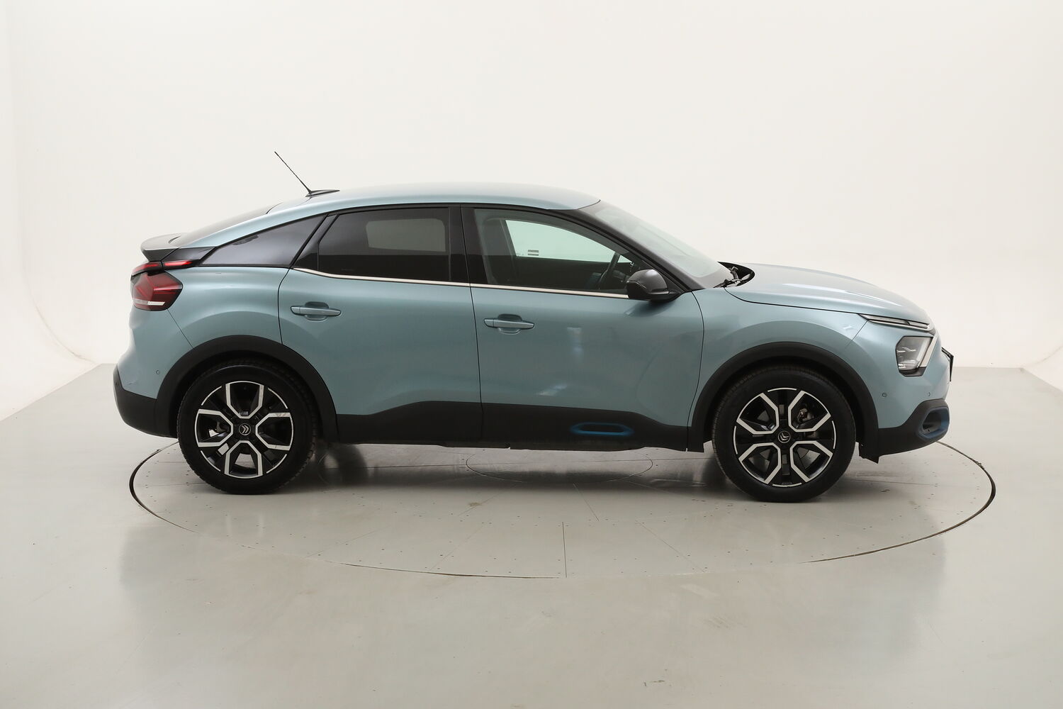 Citroen C4 Shine usata del 2021 con 57.938 km