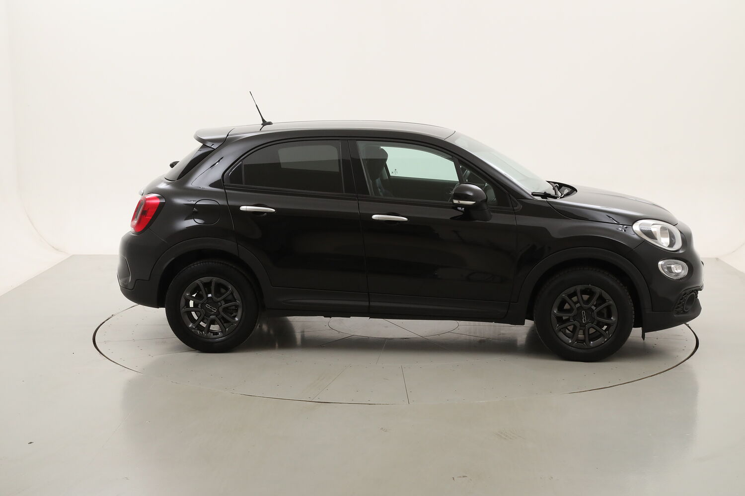 Fiat 500X Club usata del 2023 con 47.556 km