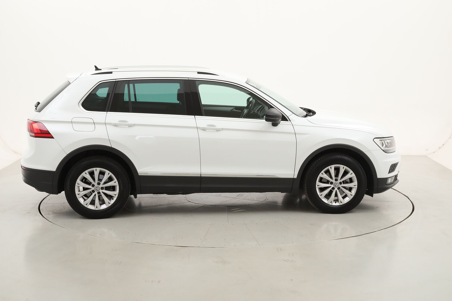 Volkswagen Tiguan Business DSG usata del 2020 con 104.432 km