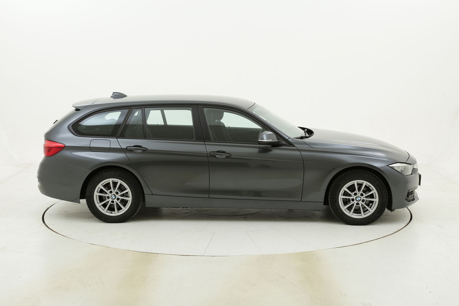 BMW Serie 3 318d xDrive Touring Business Advantage usata del 2016 con 106.227 km