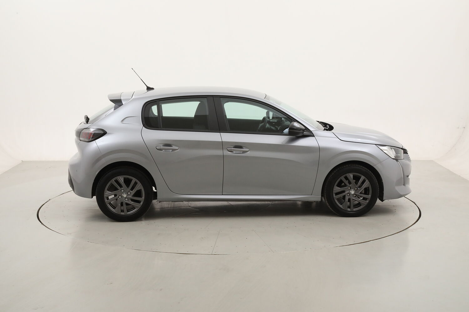 Peugeot 208 Active Pack usata del 2022 con 15.633 km