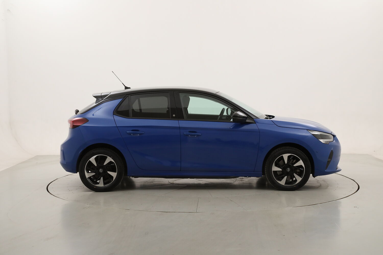 Opel Corsa-e Electric usata del 2024 con 31.551 km