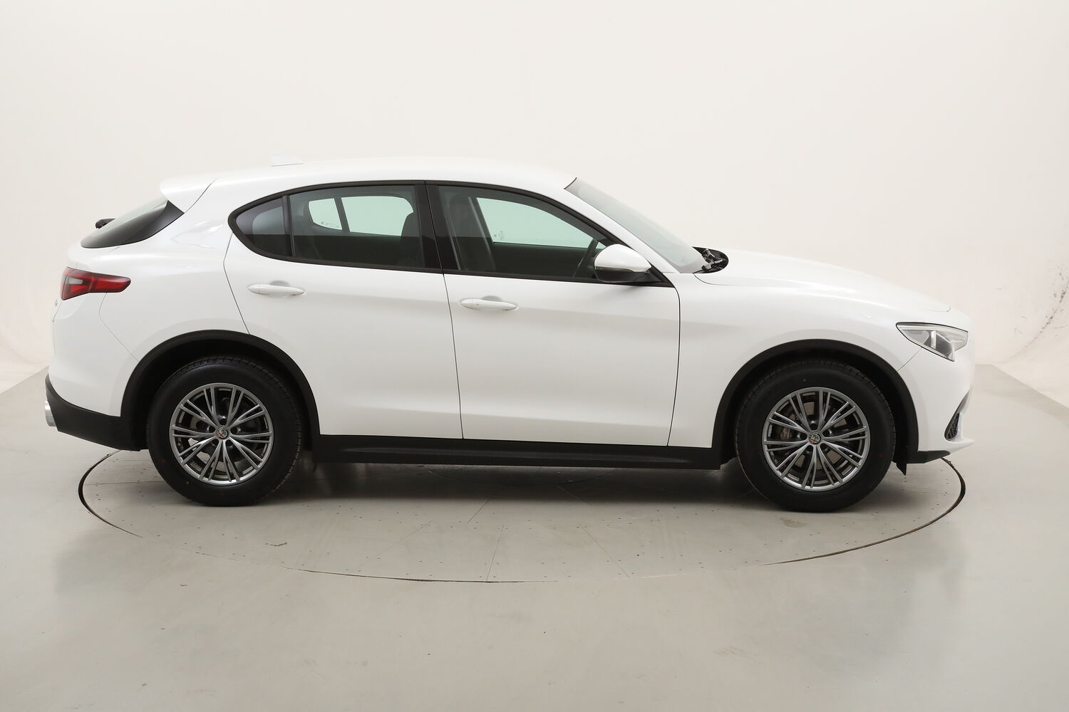 Alfa Romeo Stelvio Business AT8 usata del 2021 con 50.934 km