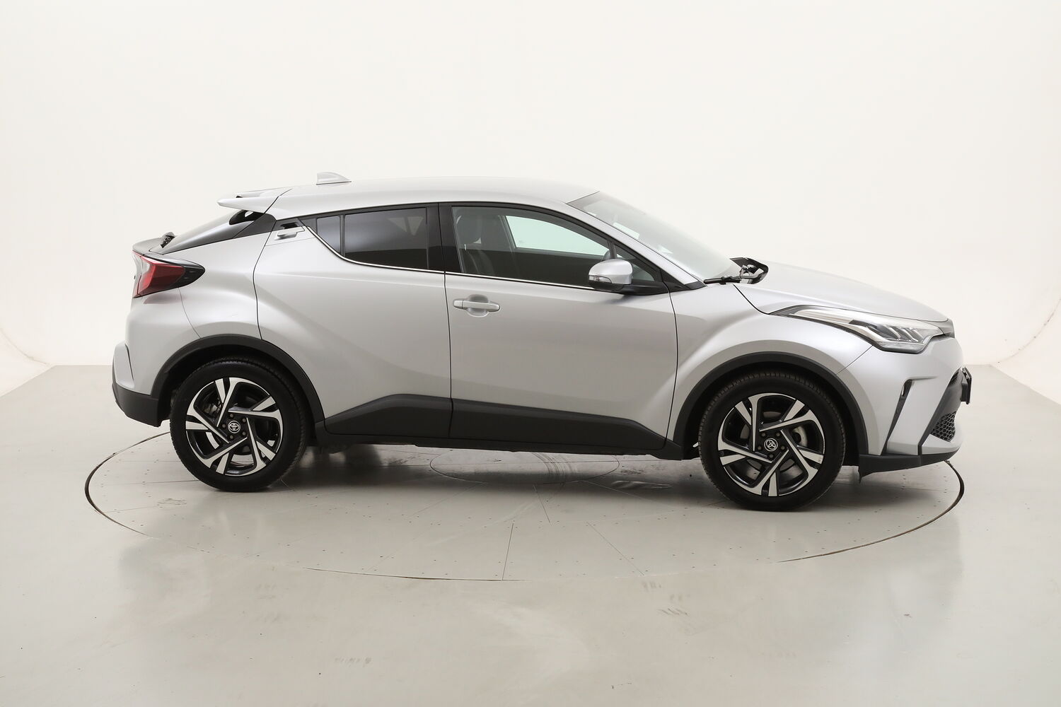 Toyota C-HR Hybrid Morebusiness usata del 2024 con 17.524 km