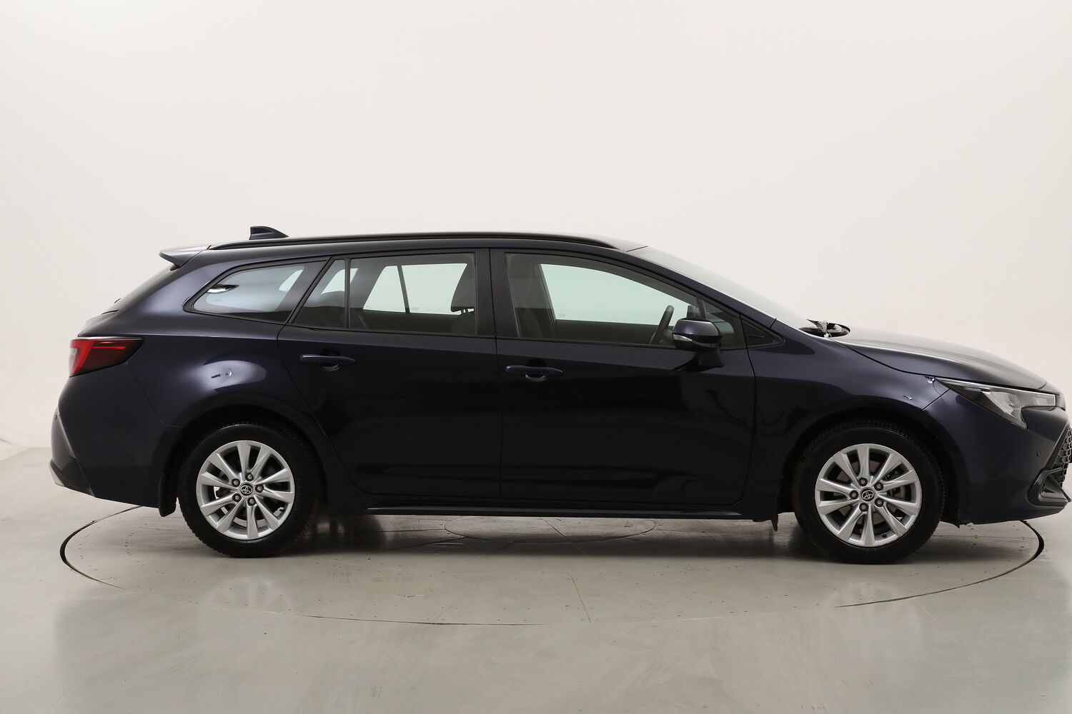 Toyota Corolla TS Hybrid Active usata del 2024 con 53.931 km