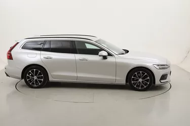 Volvo V60 B4 (d) Momentum Business Pro Geartronic 2.0 Mild Hybrid 197CV Automatico Volvo V60 B4 (d) Momentum Business Pro Geartronic 2.0 Mild Hybrid 197CV Automatico