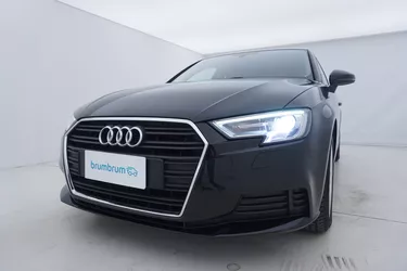 Audi A3 Business 1.6 Diesel 116CV Manuale Visione frontale