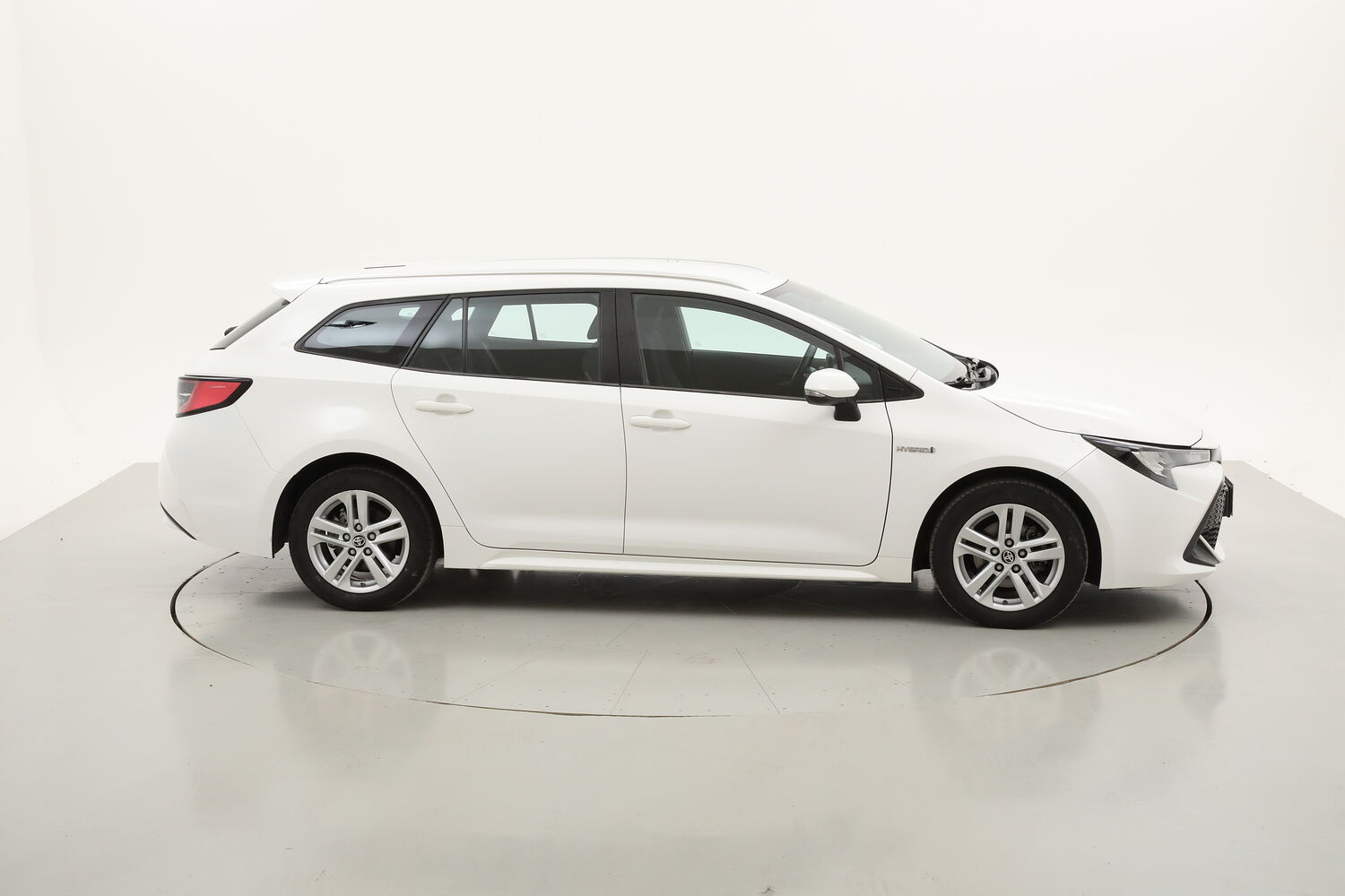 Toyota Corolla TS Hybrid Business usata del 2020 con 135.451 km