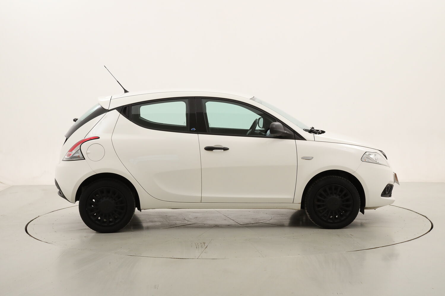 Lancia Ypsilon Elefantino Blu usata del 2019 con 20.698 km