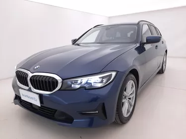 BMW Serie 3 318d Touring Business Advantage 2.0 Diesel 150CV Automatico Visione frontale