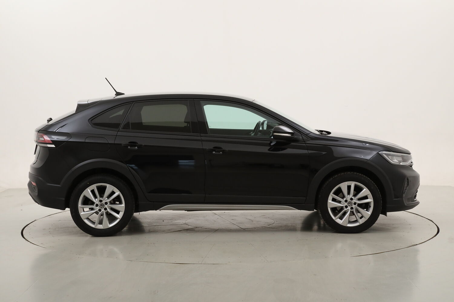 Volkswagen Taigo Life DSG usata del 2022 con 61.606 km