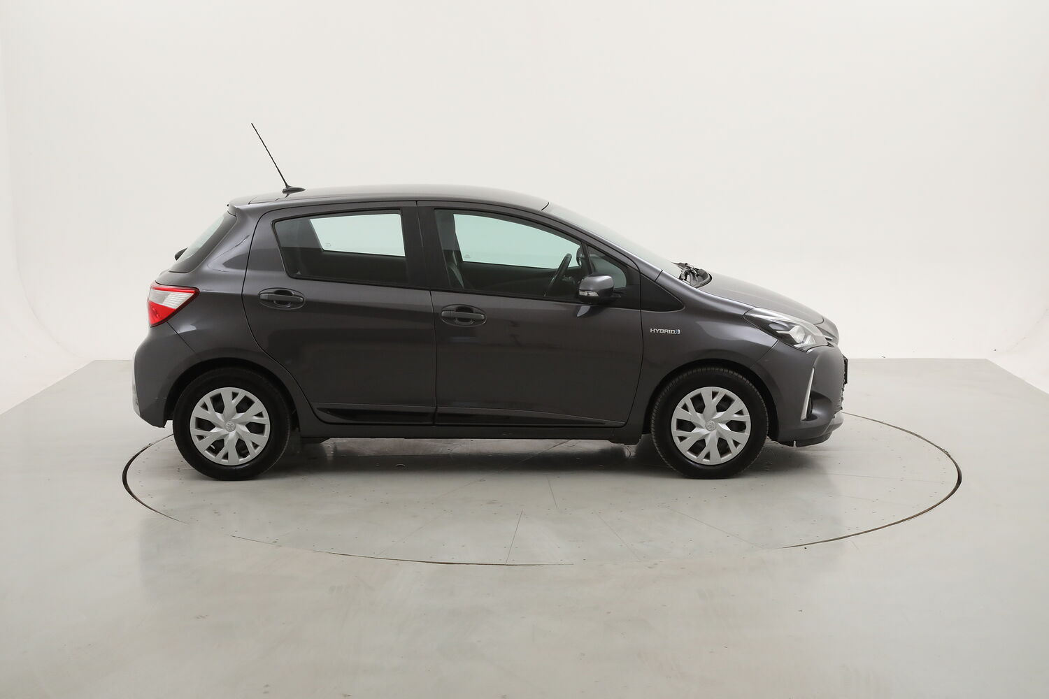 Toyota Yaris Hybrid Active usata del 2020 con 116.285 km