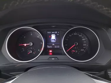 Volkswagen Tiguan Business DSG 2.0 Diesel 150CV Automatico Interni