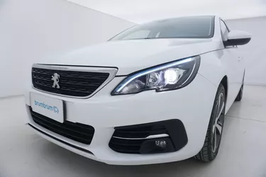 Peugeot 308 SW Active EAT8 1.5 Diesel 131CV Automatico Visione frontale