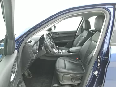 Alfa Romeo Stelvio Business AT8 Q4 2.1 Diesel 190CV Automatico Sedili