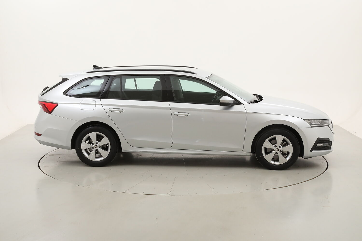 Skoda Octavia Wagon Executive usata del 2023 con 38.515 km