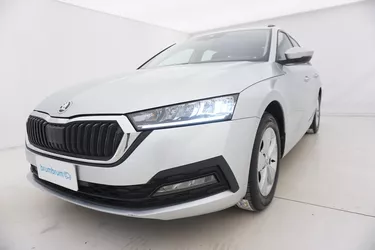 Skoda Octavia Wagon Executive 2.0 Diesel 116CV Manuale Visione frontale
