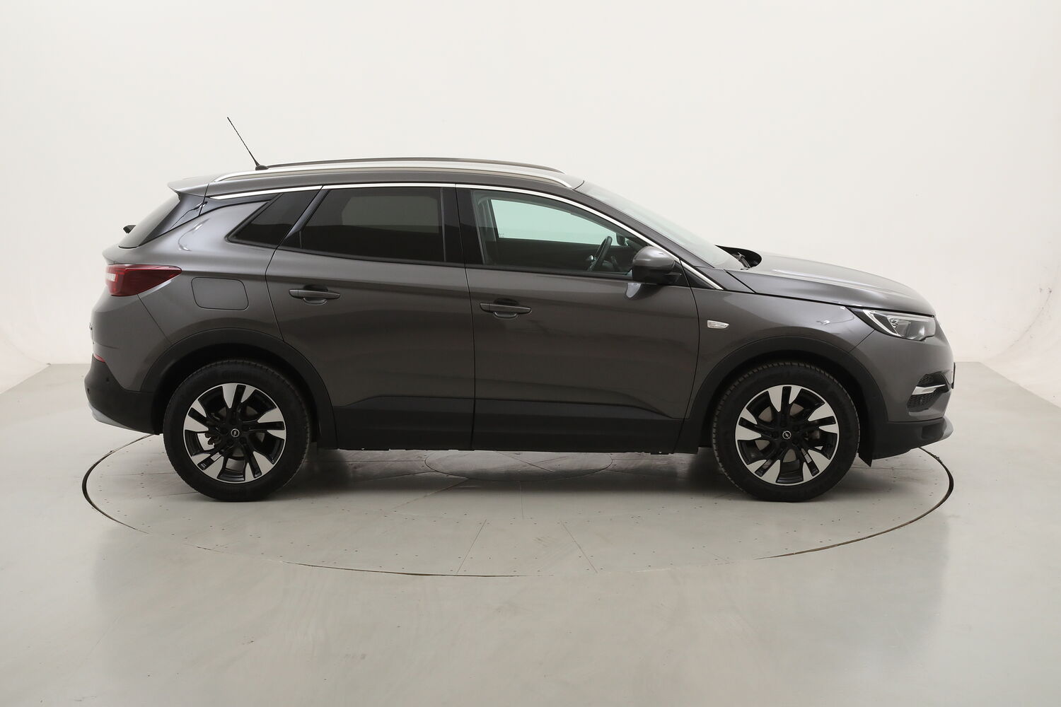 Opel Grandland Elegance usata del 2021 con 126.977 km