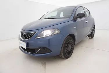 Lancia Ypsilon Hybrid Silver 1.0 Mild Hybrid 69CV Manuale Visione frontale