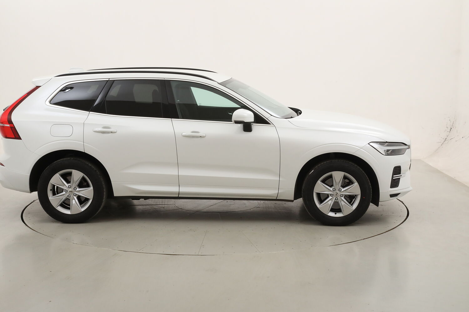 Volvo XC60 B4 Core automatico usata del 2022 con 88.410 km