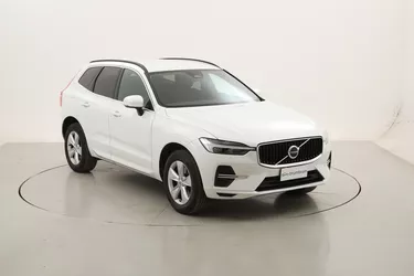 Volvo XC60 B4 Core automatico 2.0 Mild Hybrid 197CV Automatico