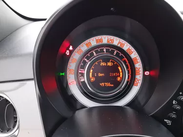 Fiat 500 Hybrid Lounge 1.0 Mild Hybrid 70CV Manuale Interni